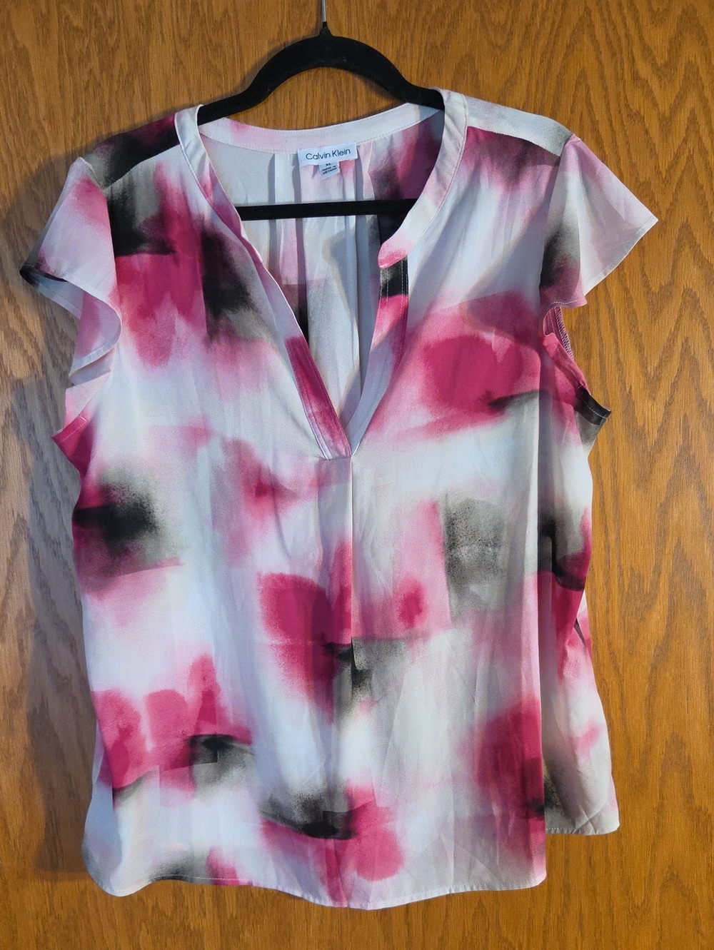 Calvin Klein Pink and Black Watercolor V-Neck Flutter Sleeve Blouse Size Xl